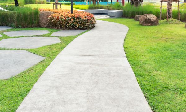 Cost of Concrete Sidewalk Installation in Southport